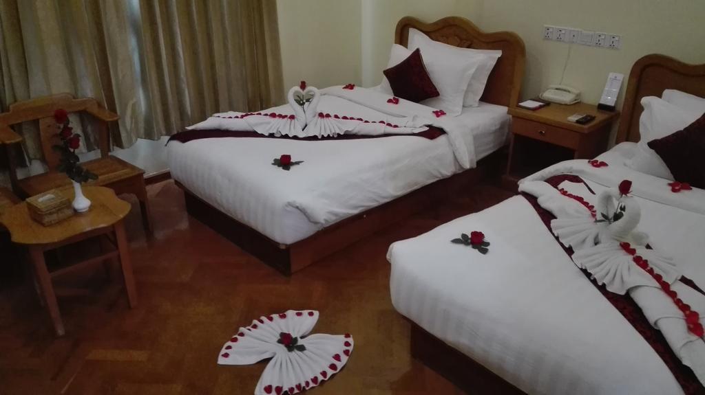 מנדלאי Hotel Dingar מראה חיצוני תמונה