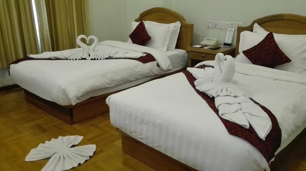 מנדלאי Hotel Dingar מראה חיצוני תמונה