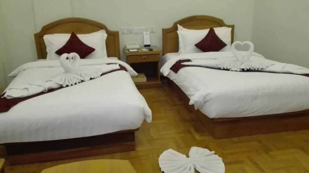 מנדלאי Hotel Dingar מראה חיצוני תמונה