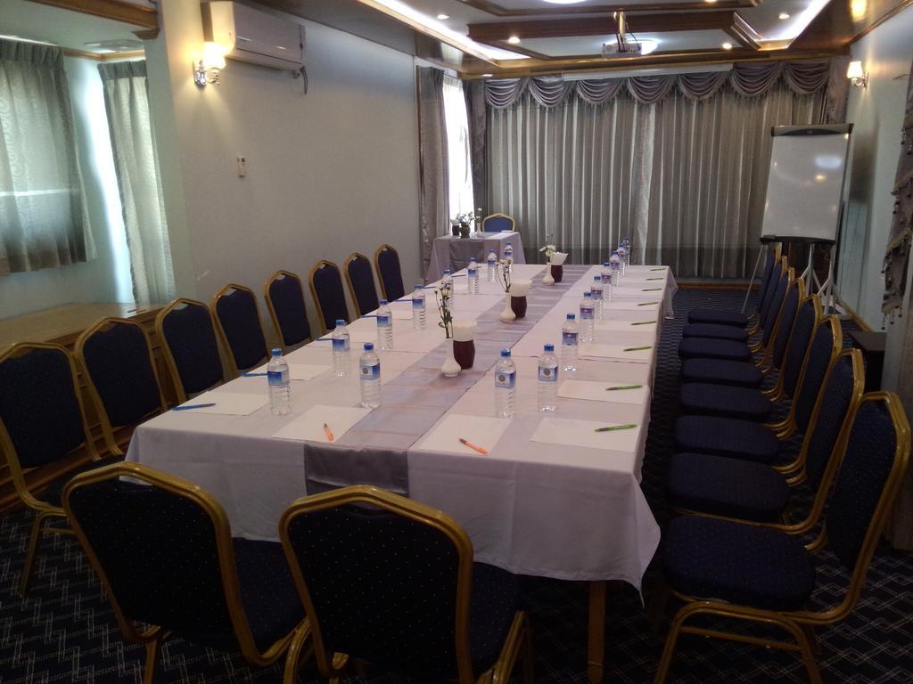 מנדלאי Hotel Dingar מראה חיצוני תמונה