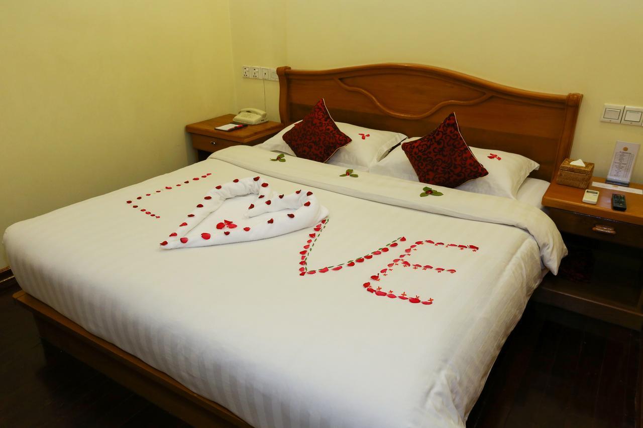 מנדלאי Hotel Dingar מראה חיצוני תמונה